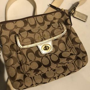 Coach Signature Penelope Gold Swingpack Crossbody